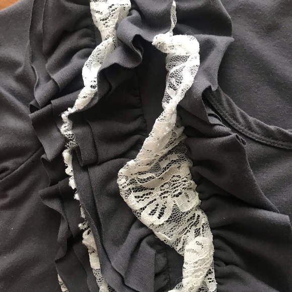 Side Ruffle T-Shirt - Picture 3 of 5